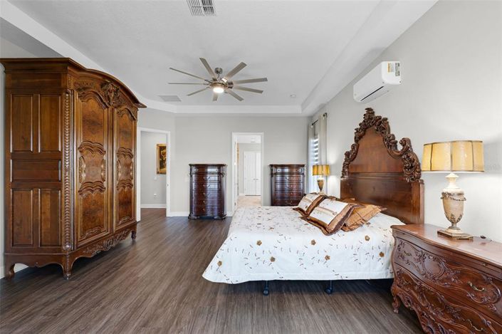 Image No.25-5 Bed Property for sale