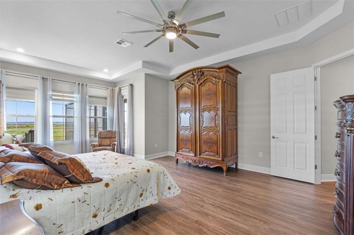 Image No.27-5 Bed Property for sale