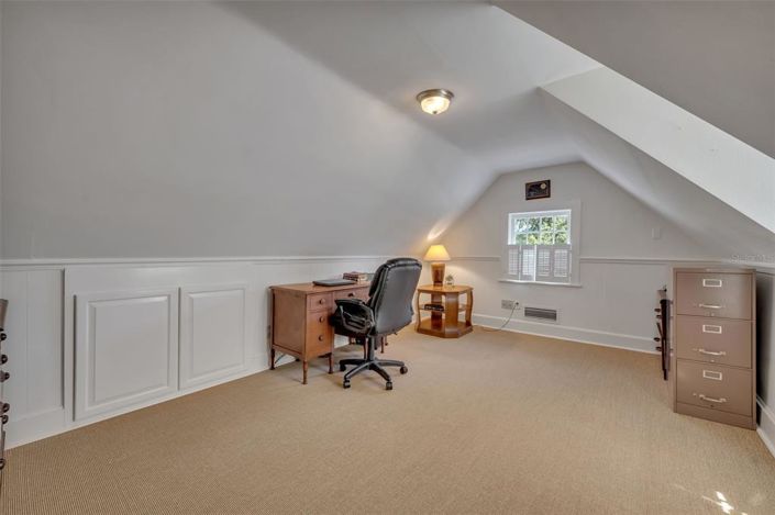 Image No.36-6 Bed Property for sale