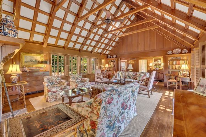 Image No.7-6 Bed Property for sale