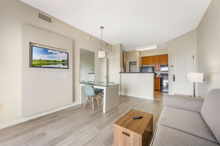 Image No.9-2 Bed Property for sale