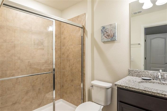 Image No.19-5 Bed Townhouse for sale