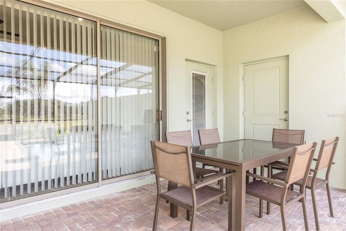 Image No.20-5 Bed Townhouse for sale