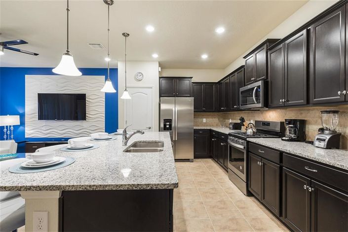 Image No.5-5 Bed Townhouse for sale