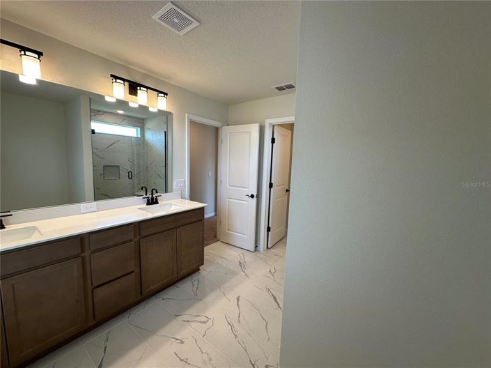 Image No.31-5 Bed Property for sale