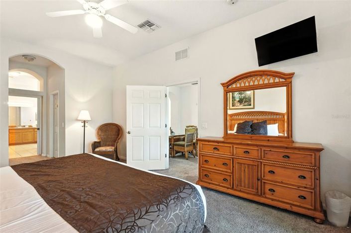 Image No.18-3 Bed Property for sale