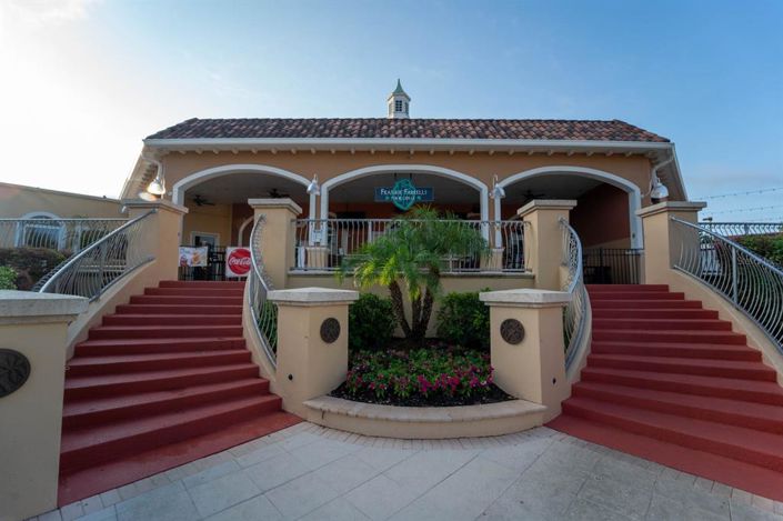 Image No.38-4 Bed Townhouse for sale