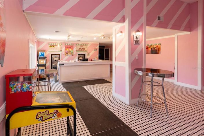 Image No.42-4 Bed Townhouse for sale