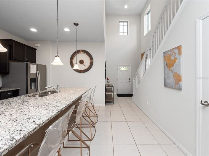 Image No.14-6 Bed Property for sale