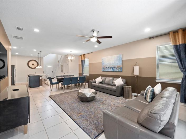 Image No.2-6 Bed Property for sale