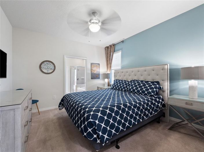 Image No.21-6 Bed Property for sale