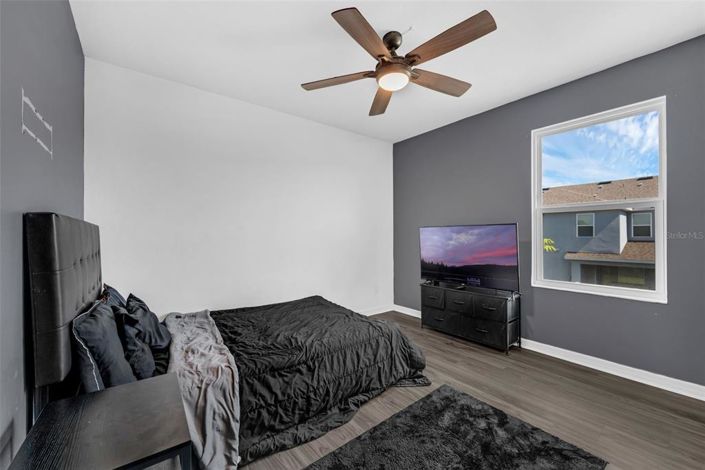 Image No.16-4 Bed Property for sale