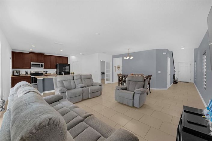 Image No.5-4 Bed Property for sale