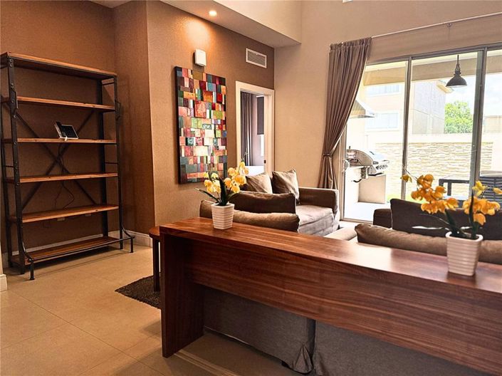 Image No.11-4 Bed Townhouse for sale