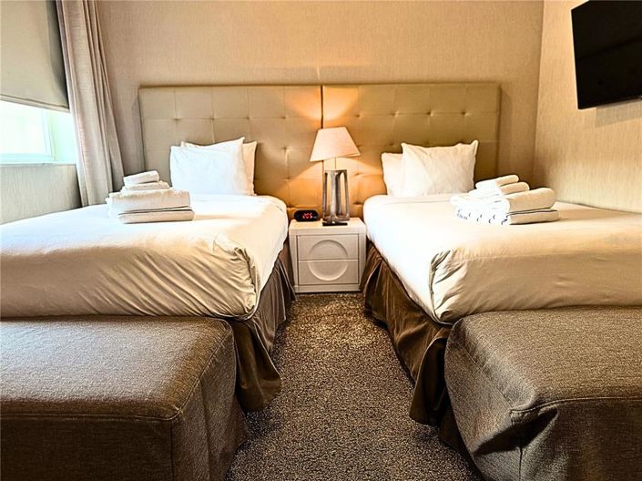 Image No.37-4 Bed Townhouse for sale