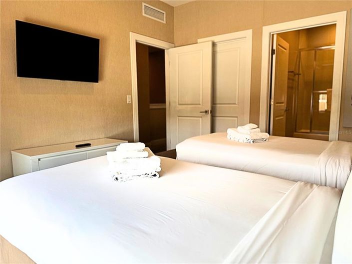 Image No.41-4 Bed Townhouse for sale