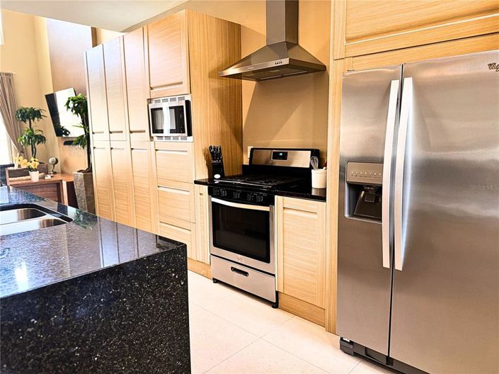 Image No.9-4 Bed Townhouse for sale