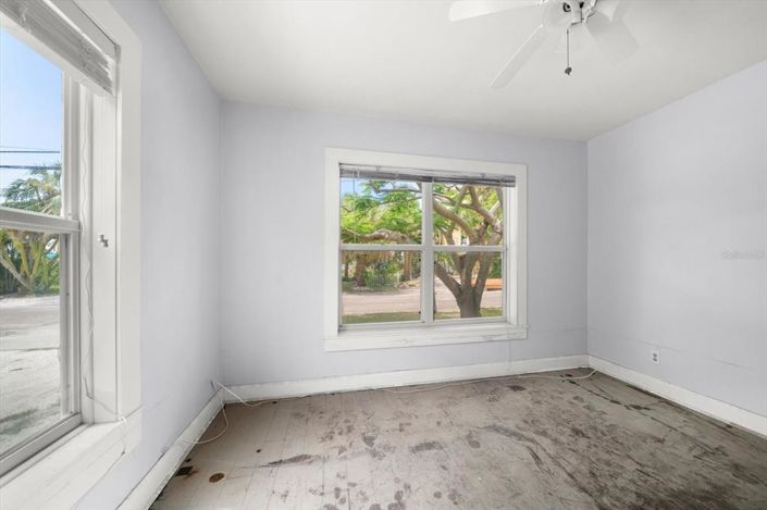 Image No.21-3 Bed Property for sale