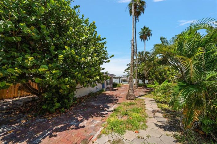 Image No.25-3 Bed Property for sale