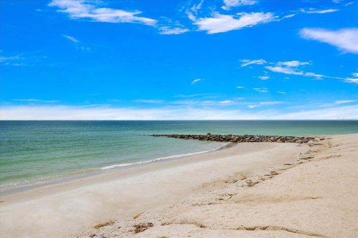 Image No.38-3 Bed Property for sale