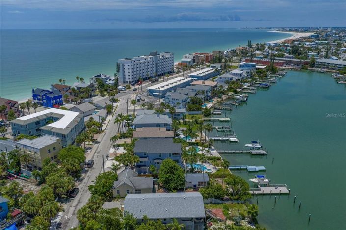 Image No.40-3 Bed Property for sale