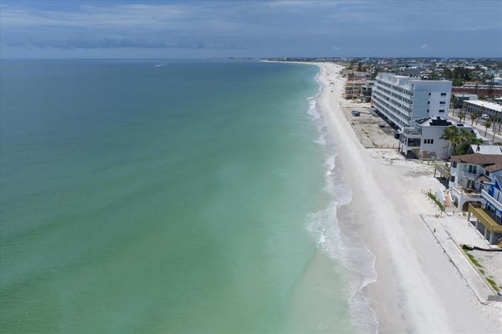 Image No.42-3 Bed Property for sale