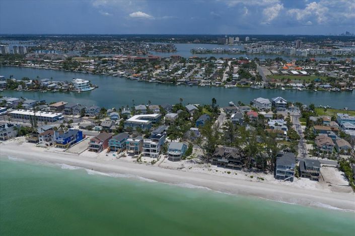 Image No.43-3 Bed Property for sale