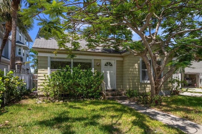 Image No.49-3 Bed Property for sale