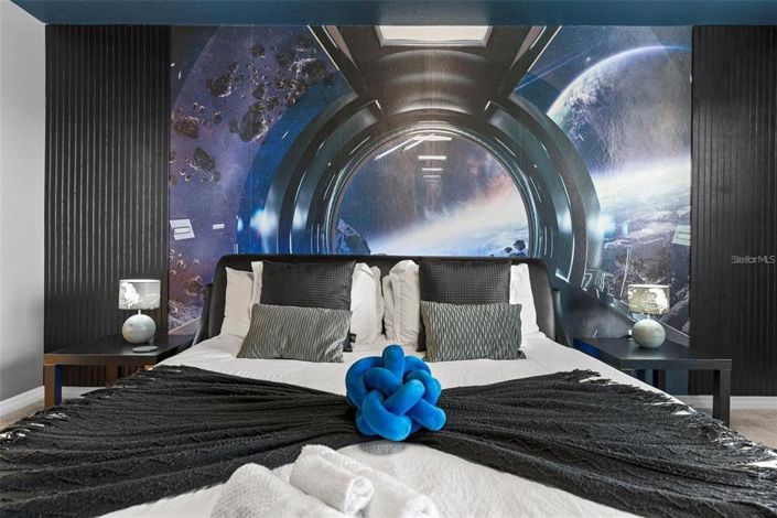 Image No.23-5 Bed Townhouse for sale