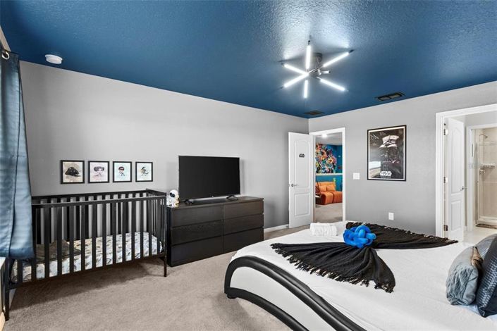 Image No.25-5 Bed Townhouse for sale