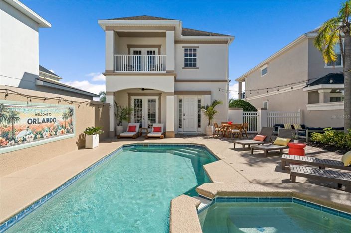 Image No.10-5 Bed Property for sale