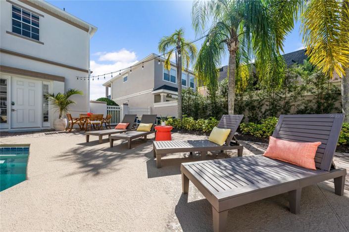 Image No.15-5 Bed Property for sale