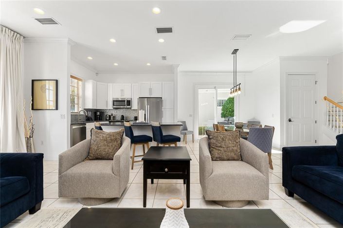 Image No.20-5 Bed Property for sale