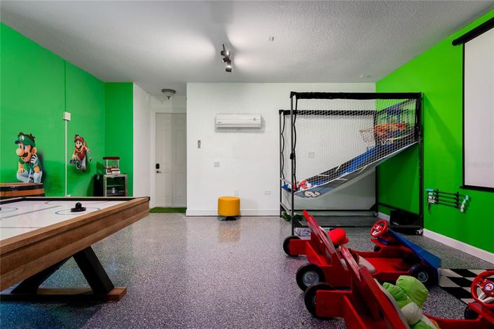 Image No.37-5 Bed Property for sale