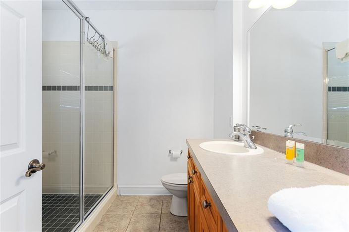 Image No.39-5 Bed Property for sale