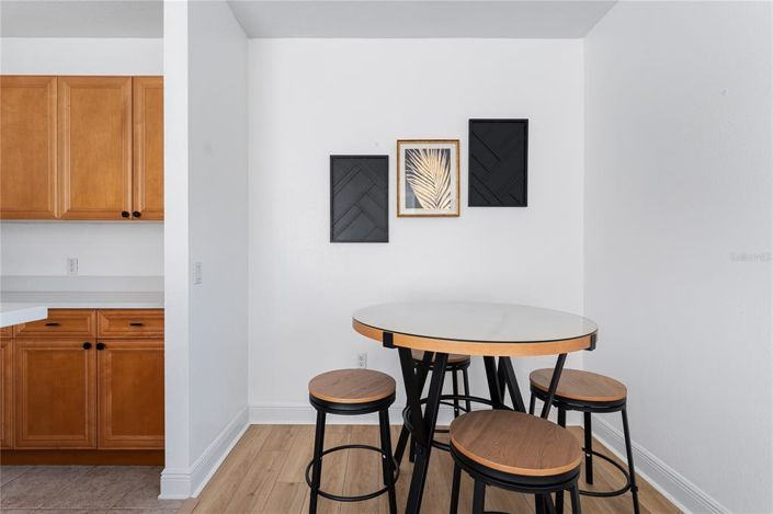 Image No.55-5 Bed Property for sale