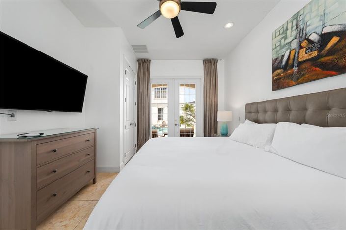 Image No.57-5 Bed Property for sale