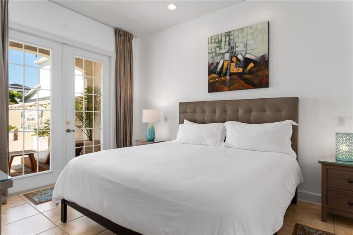 Image No.58-5 Bed Property for sale