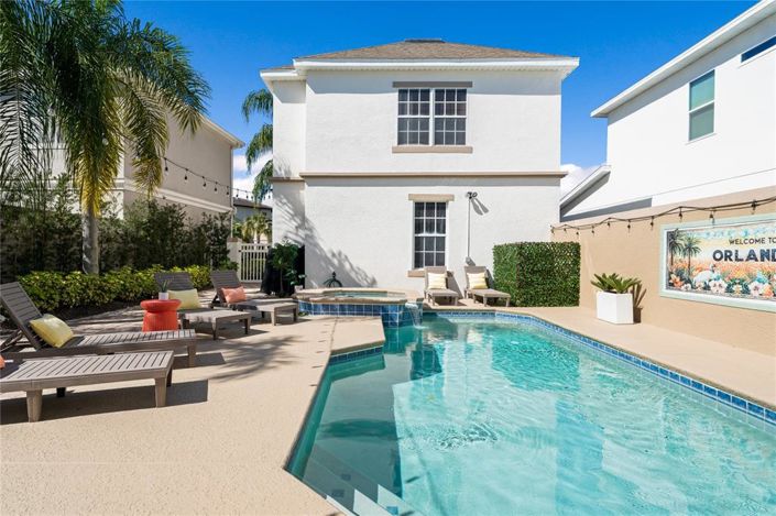 Image No.8-5 Bed Property for sale