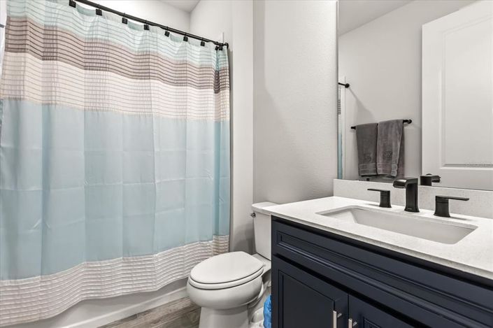 Image No.23-3 Bed Property for sale