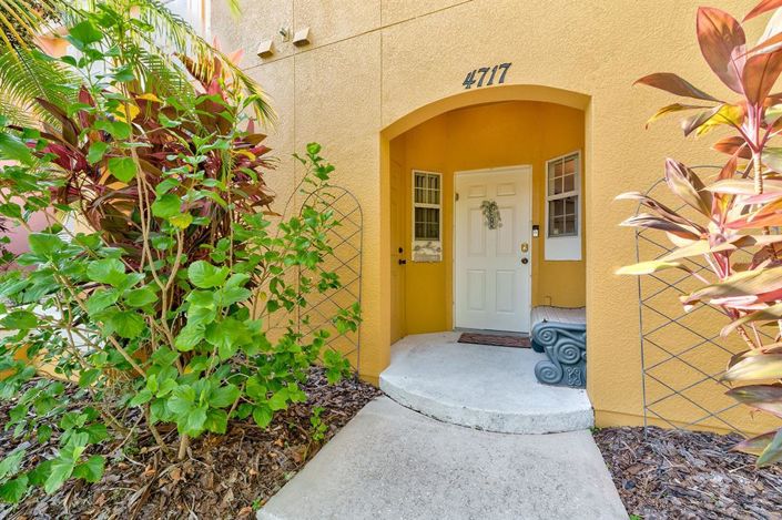 Image No.2-3 Bed Townhouse for sale