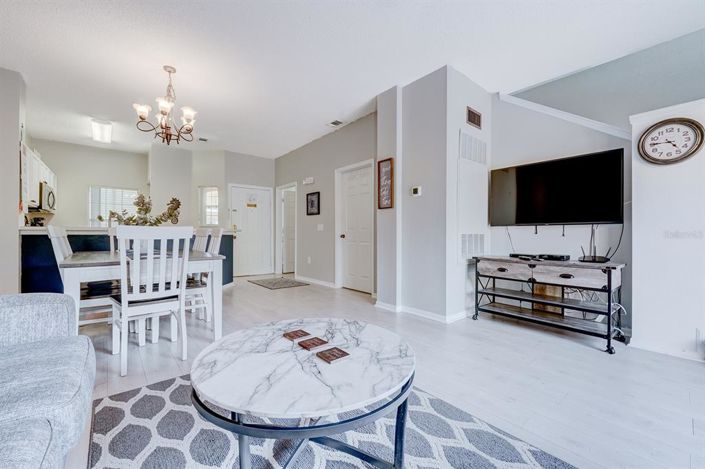 Image No.20-3 Bed Townhouse for sale