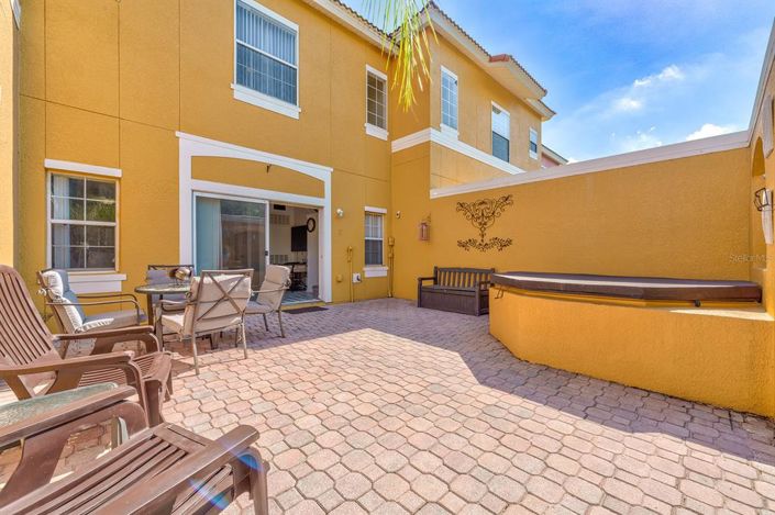 Image No.50-3 Bed Townhouse for sale