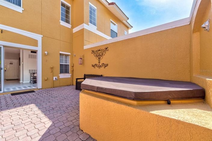 Image No.52-3 Bed Townhouse for sale