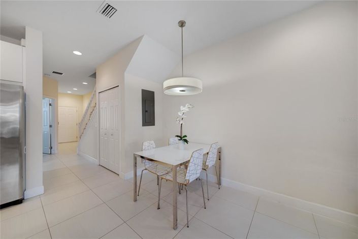 Image No.11-3 Bed Townhouse for sale