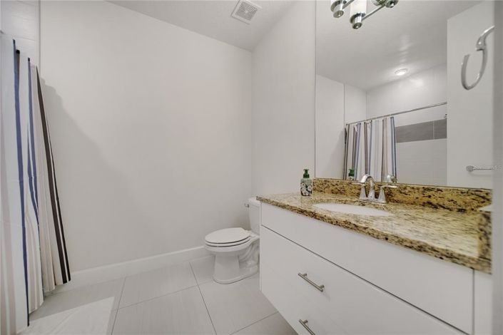 Image No.20-3 Bed Townhouse for sale