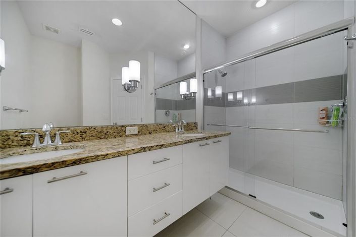 Image No.23-3 Bed Townhouse for sale