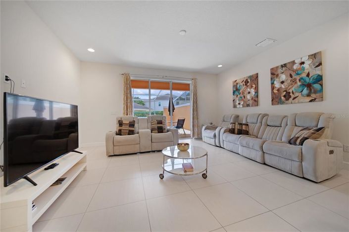 Image No.9-3 Bed Townhouse for sale