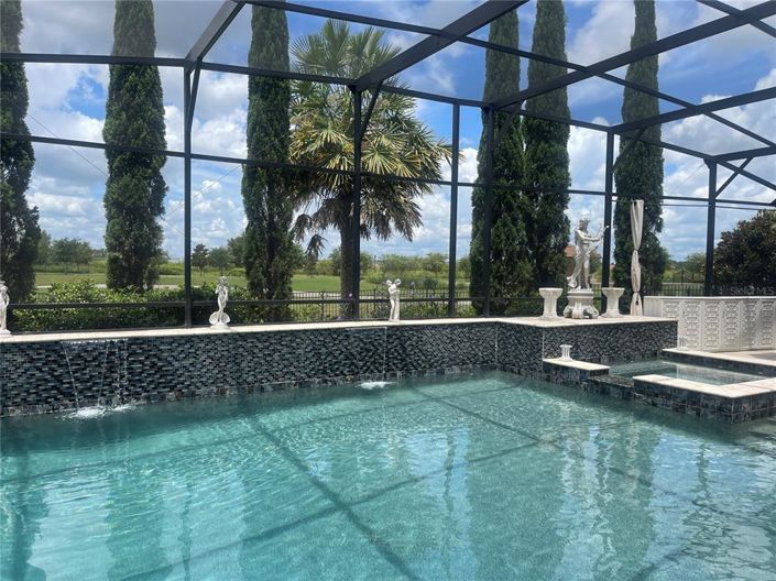 Image No.36-5 Bed Property for sale