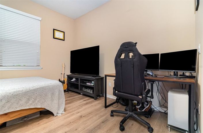 Image No.21-2 Bed Property for sale